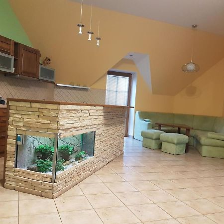 Apartmán V aleji Slavkov u Brna Kültér fotó