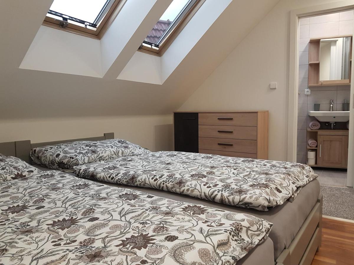 Apartmán V aleji Slavkov u Brna Kültér fotó